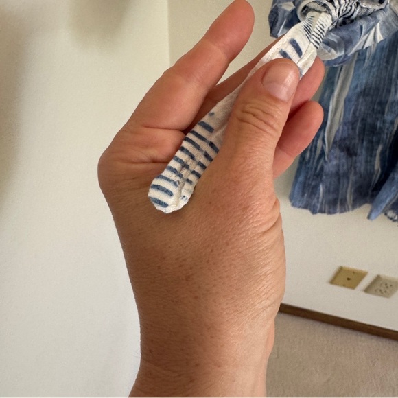 Komarov Blue and White Crinkle Plisse Tunic - Picture 8 of 11